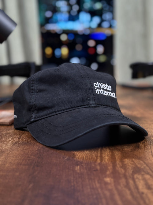 Gorra Edición Especial 100 Episodios – Chiste Interno