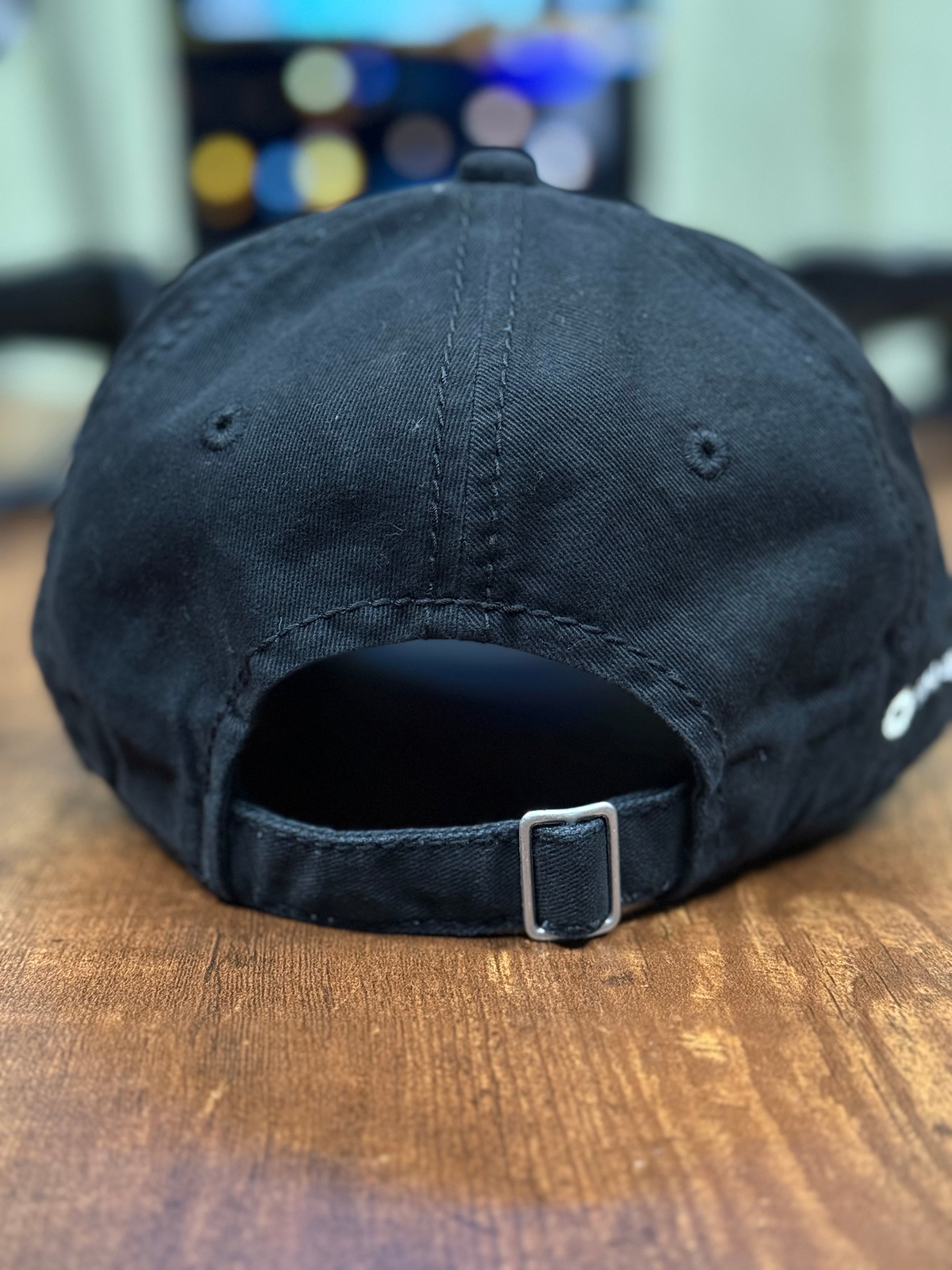 Gorra Edición Especial 100 Episodios – Chiste Interno